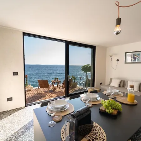 Beach House More Villa
