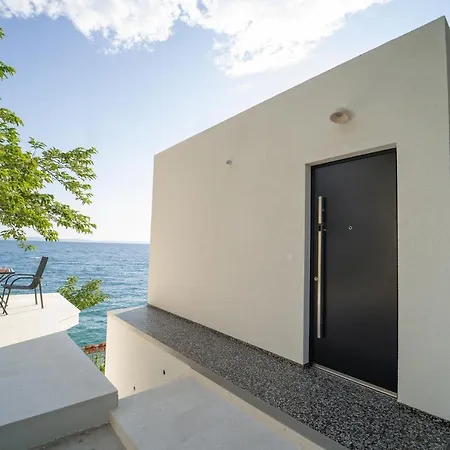 Villa Beach House More *