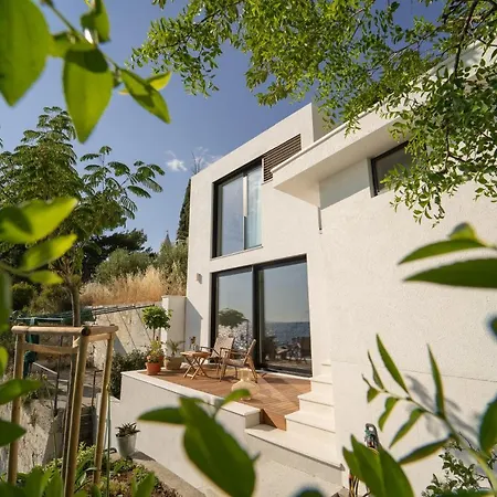 Beach House More Villa *